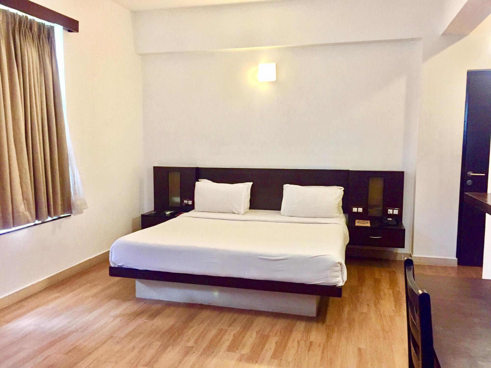 Sinq Beach Resort Calangute Kültér fotó